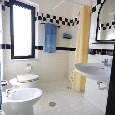 Barracuda 3* ורקטורו